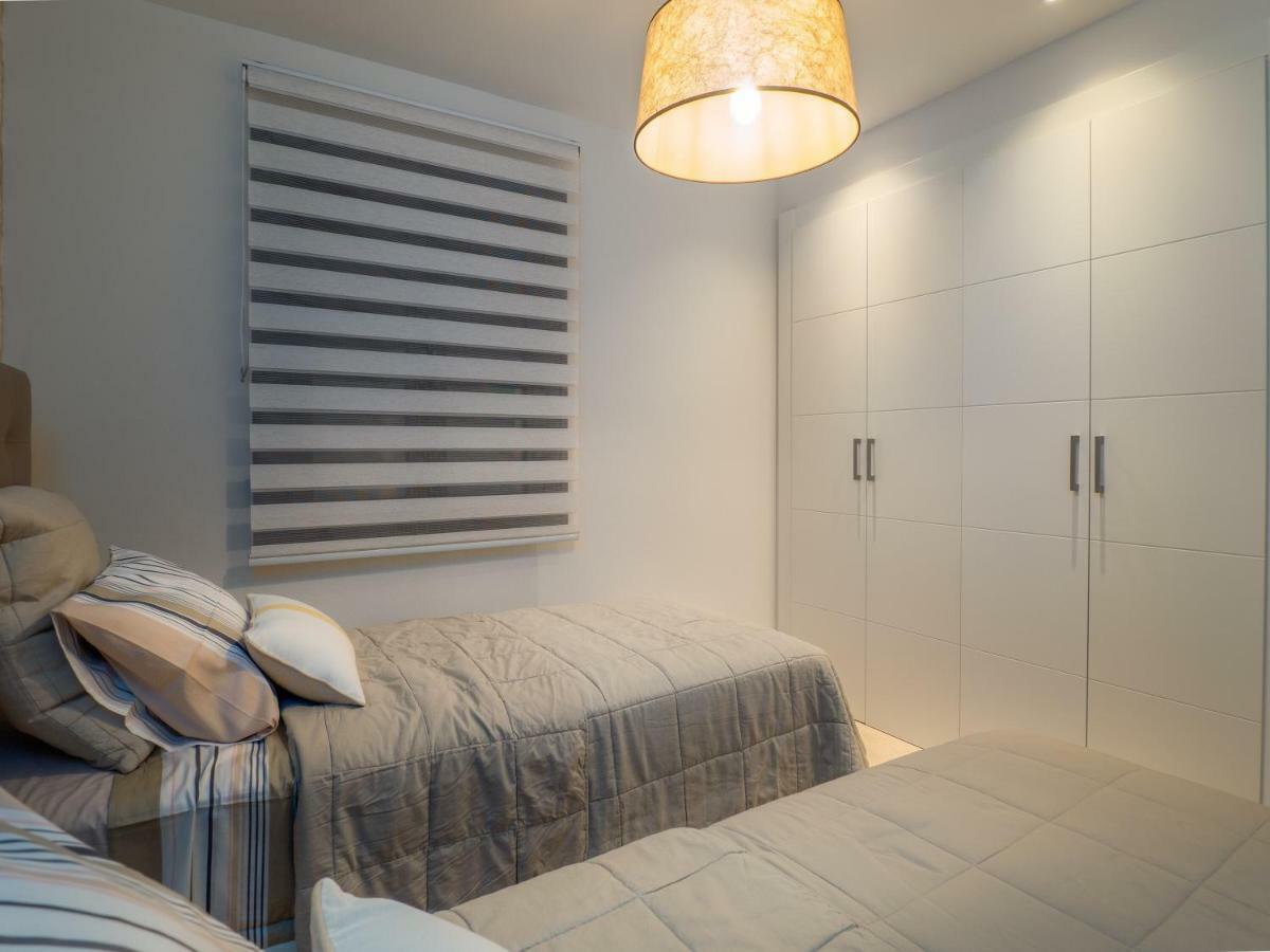 Amazing Two Bedroom Apartment In Los Flamingos, Marbella Estepona Exterior foto